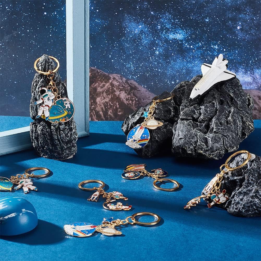 Amazon.com: AHANDMAKER 8 Pcs Astronaut Planets Keychains, Enamel